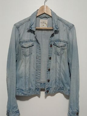 L.O.G.G H&M Light Wash Distressed Denim Jacket Size 12